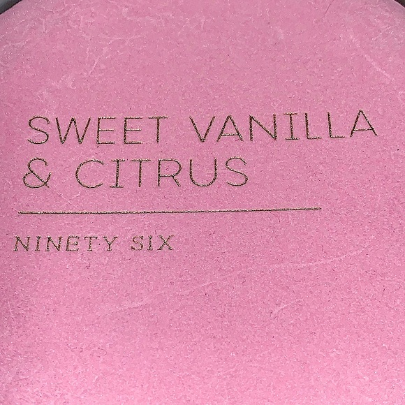 DW HOME CANDLE SWEET VANILLA & CITRUS NINETY SIX COLLECTION 3 WICK NEW - Picture 5 of 7